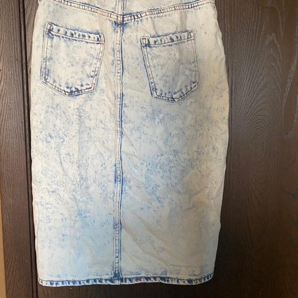 This beautiful Jean skirt! - Picture 2 of 2